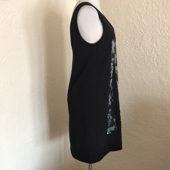Vera Wang Black Iridescent Green Sequined V-Neck Shift Dress 6 - Picture 9 of 14